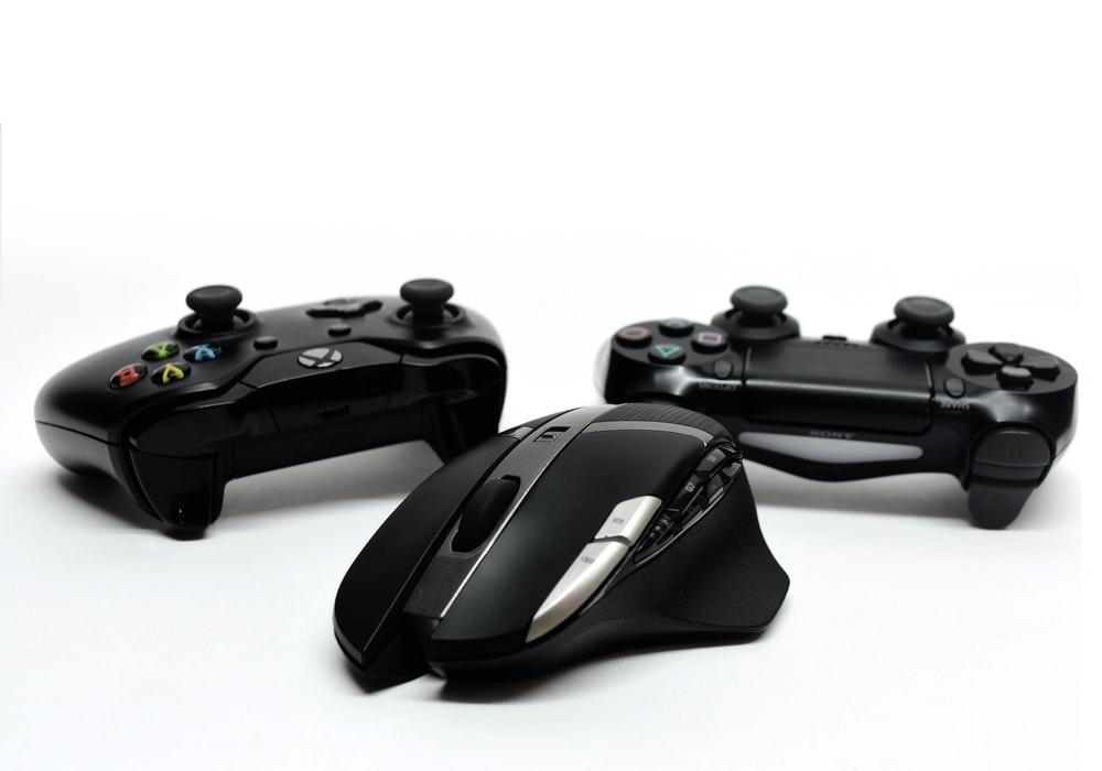 black game controller and black game controller